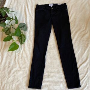 FRAME Skinny black size 27 ale de Jeanne EUC stretchy